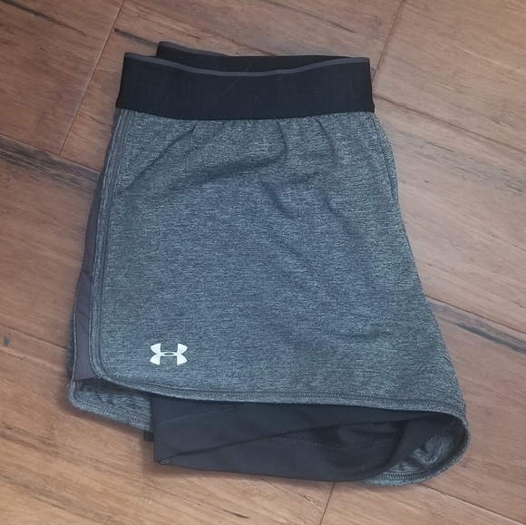 Under Amour Athletic Shorts - Picture 4 of 9